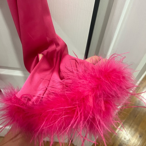 White Fox Hot Pink Long Sleeve Feathers Tie Up Top - Picture 2 of 6
